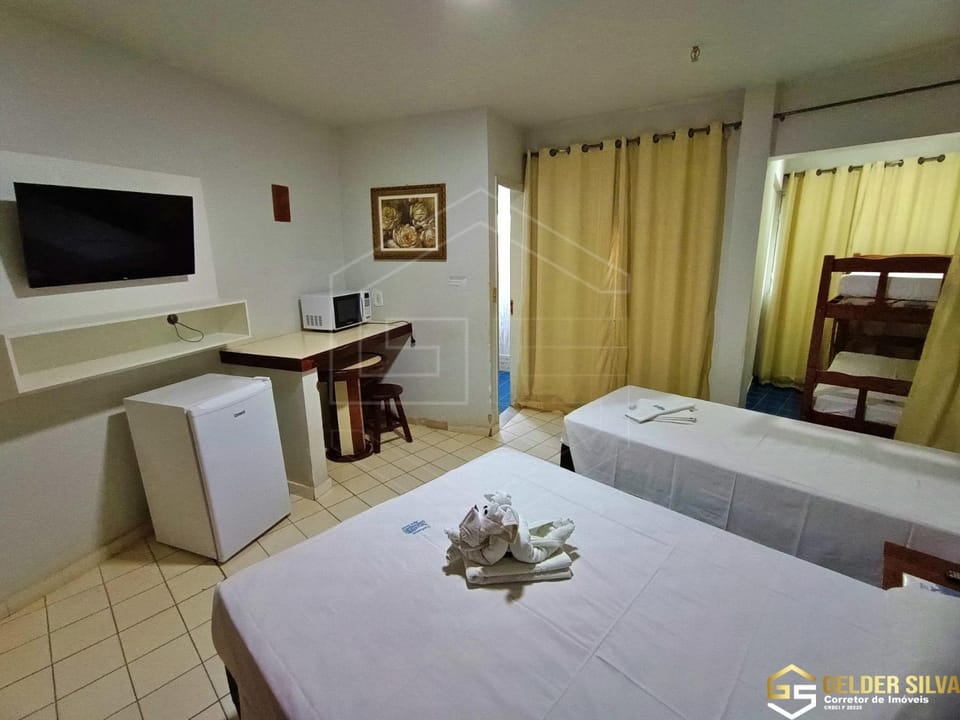 Bed, TV and multimedia, Photo of the whole room, Evening entertainment, Bedroom