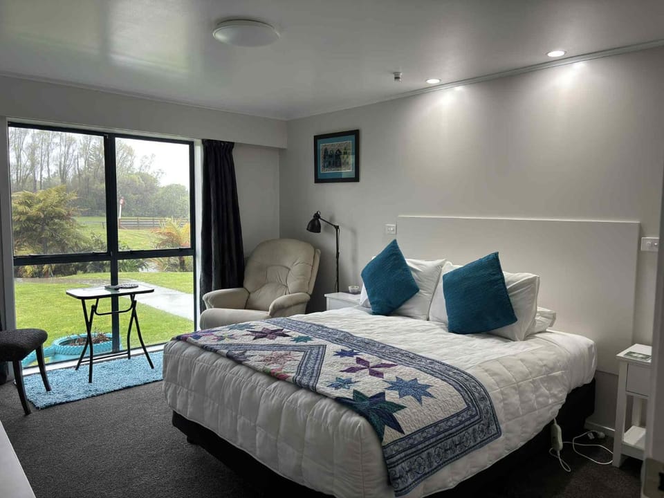 Hokitika - Blue Spur Bed and Breakfast Bed and Breakfast in West Coast