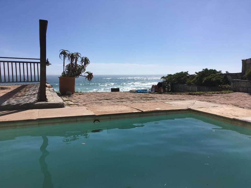 Swimming pool, Swimming pool