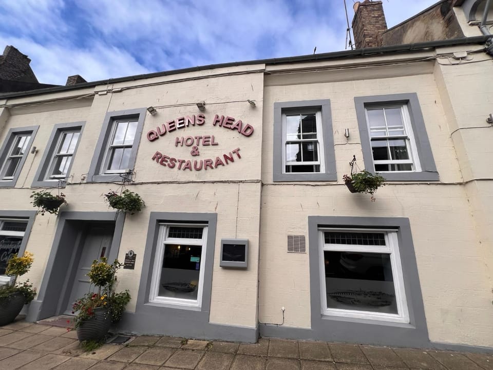 Property building, Facade/entrance