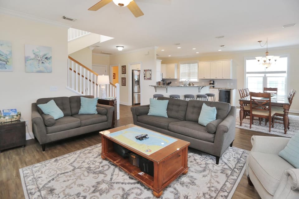 A Tropical Breeze by Pristine Properties Vacation Rentals House in Florida