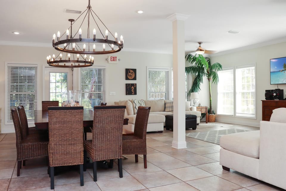 Big Chill by Pristine Property Vacation Rentals House in Florida