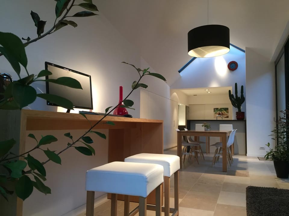 Communal lounge/ TV room, Dining area