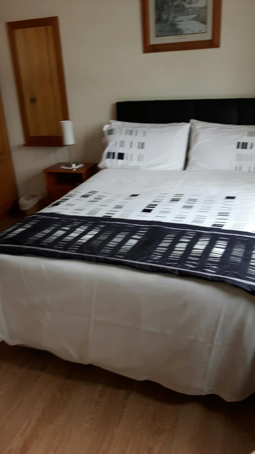 Scapaflow B&B Bed and Breakfast in County Limerick