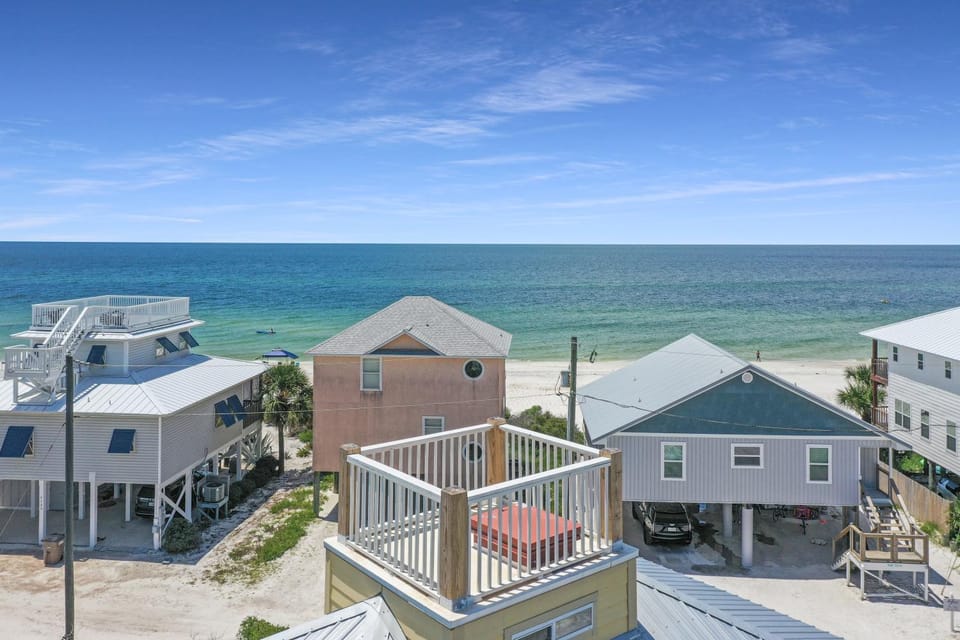 Narrow Escape by Pristine Properties Vacation Rentals House in Florida