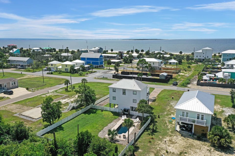 Pearly Shells by Pristine Properties Vacation Rentals House in Florida