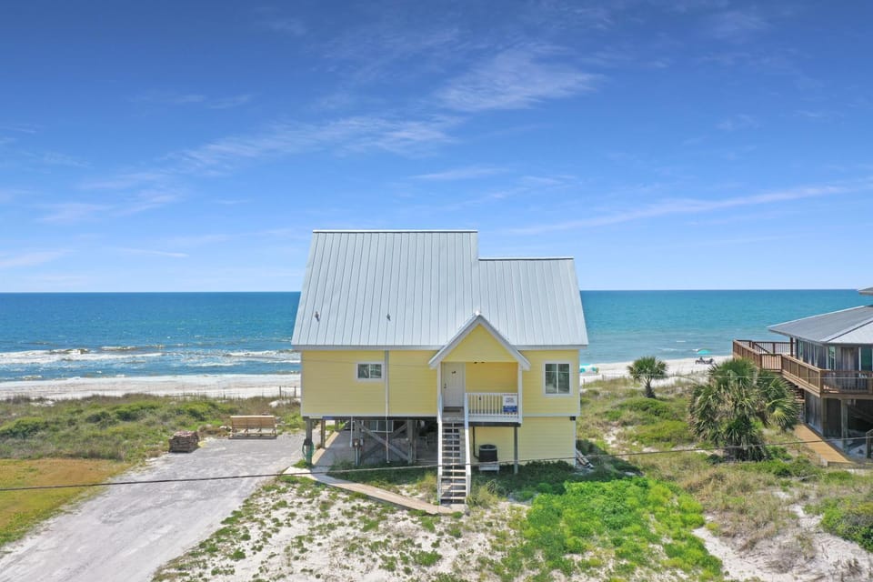 Pelican by Pristine Properties Vacation Rentals House in Florida