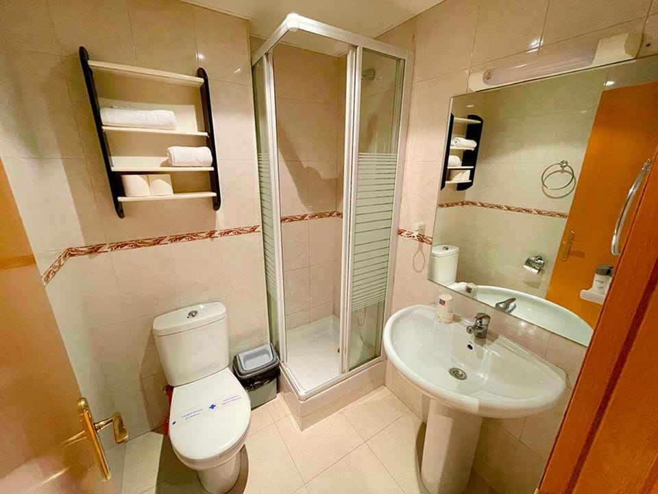 Shower, Bathroom