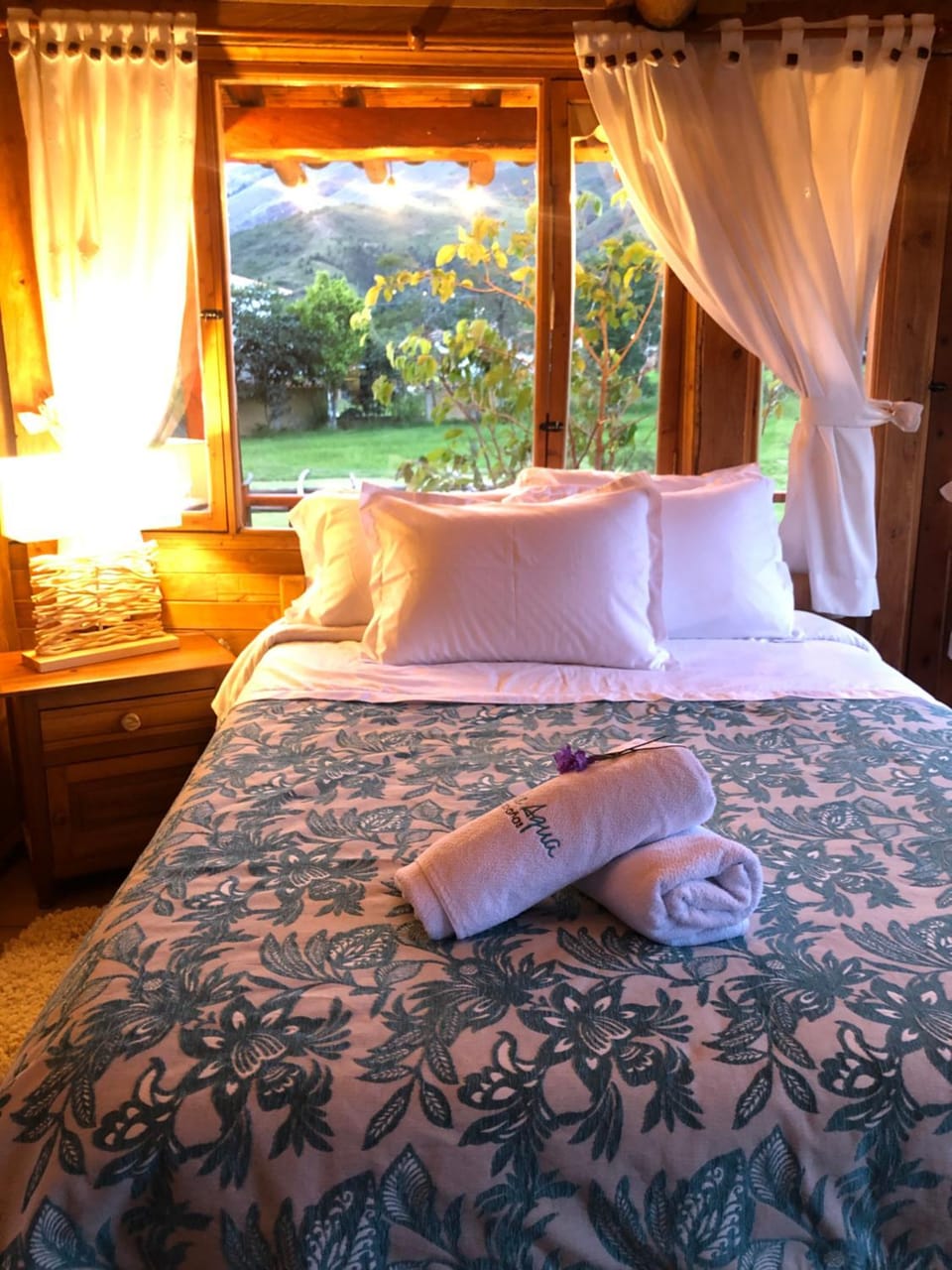 Bed, Garden, Balcony/Terrace, Photo of the whole room, Bedroom, Garden view, towels