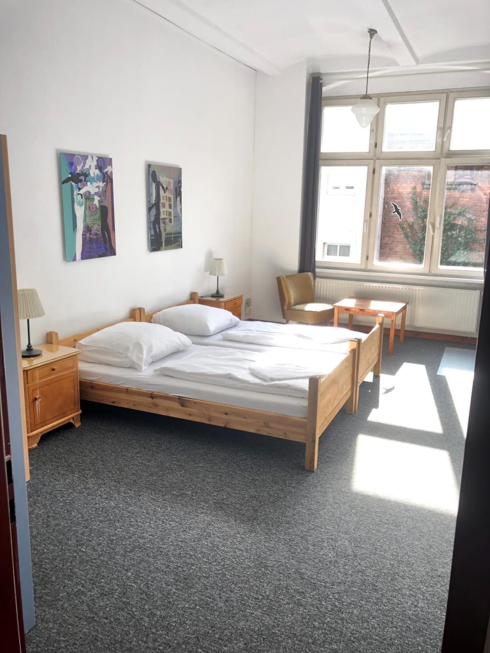 Photo of the whole room, Bedroom
