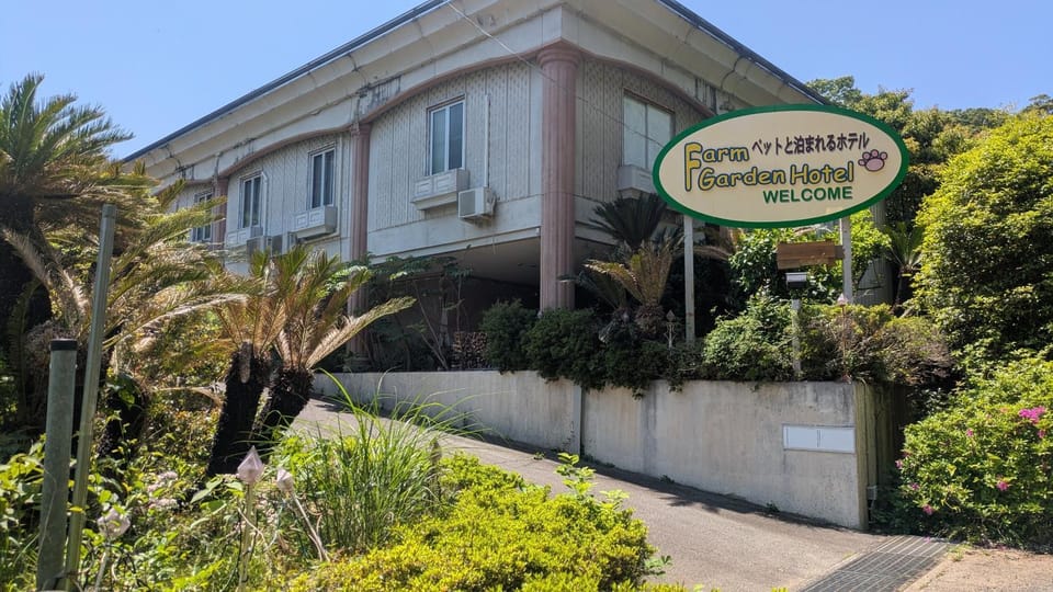 Property building, Street view