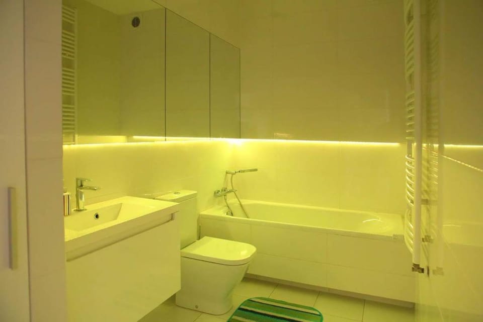 Bathroom, Decorative detail