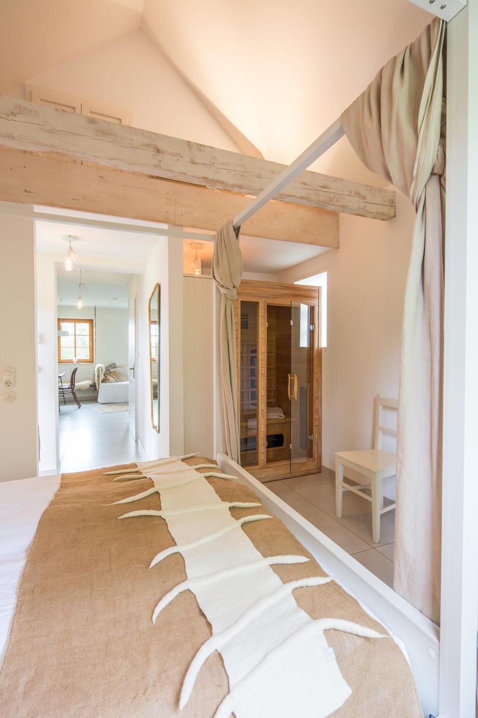 Bed, Spa and wellness centre/facilities, Bedroom