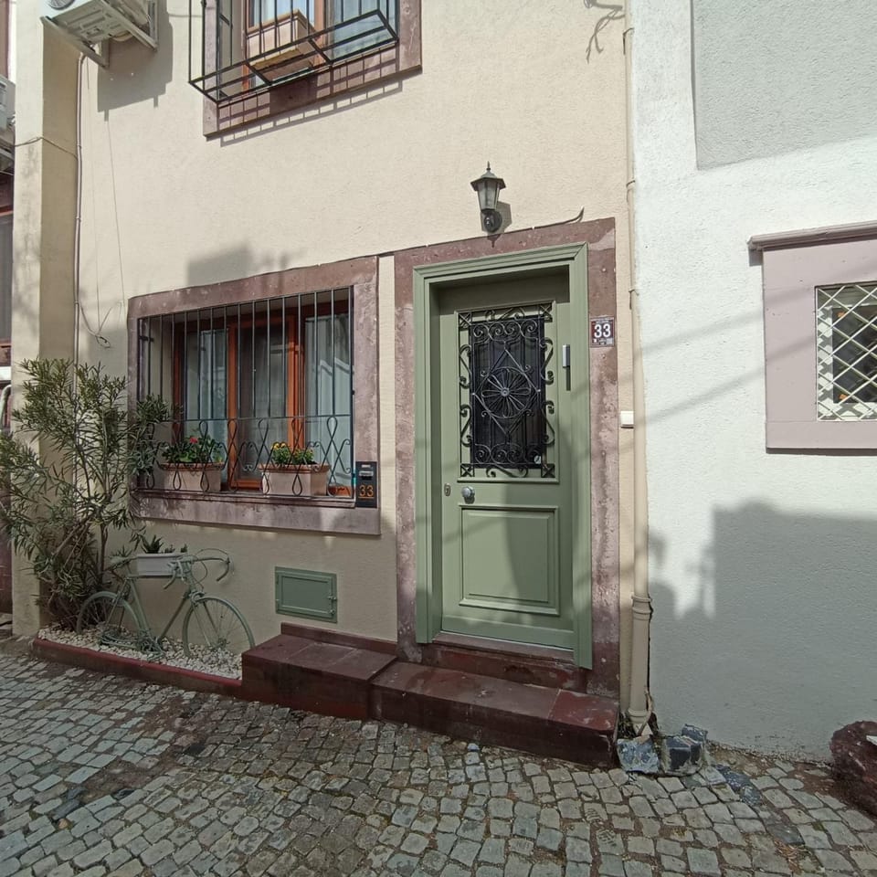 Dalgaci Deniz Konukevi House in İzmir Province