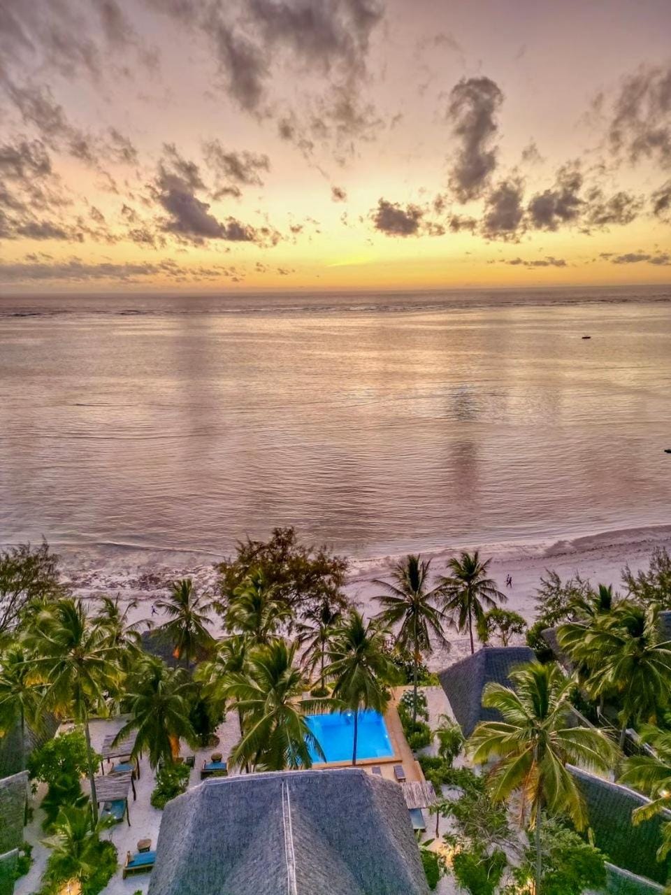 Natural landscape, Beach, Sunrise