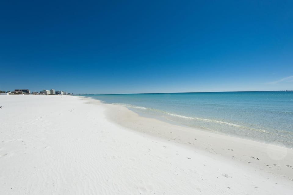 Holiday Surf and Racquet Club 707 House in Destin