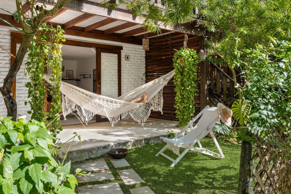 Patio, Garden, Garden view, sunbed