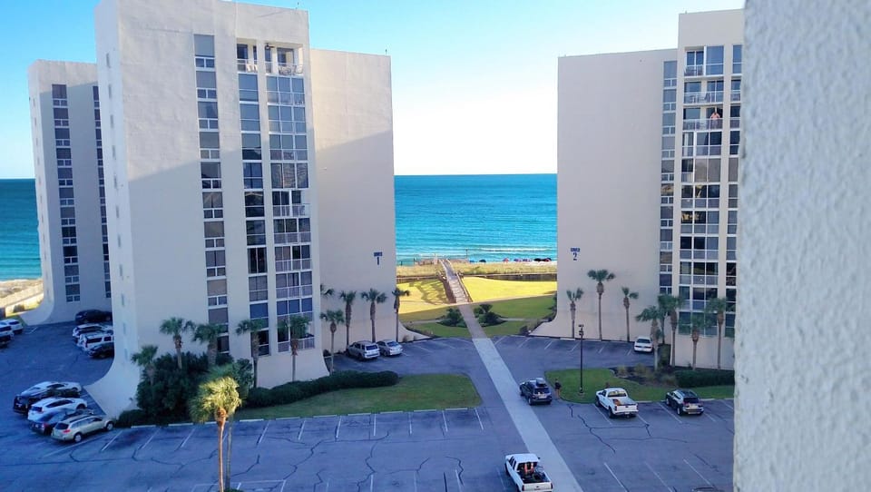Shoreline Towers 3026 House in Destin
