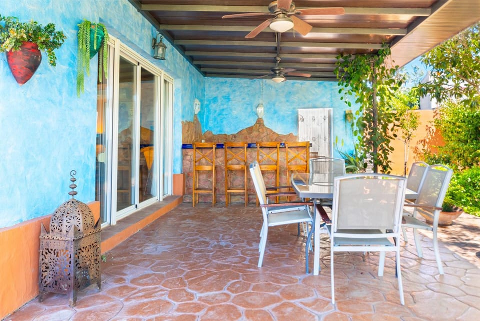 Patio, BBQ facilities, Balcony/Terrace