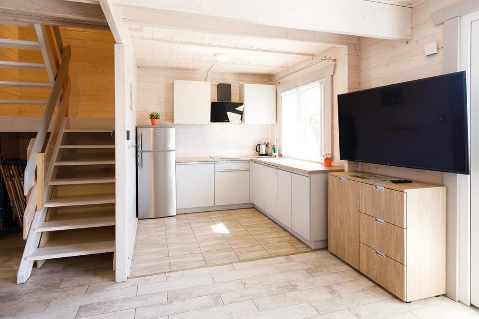 TV and multimedia, Kitchen or kitchenette