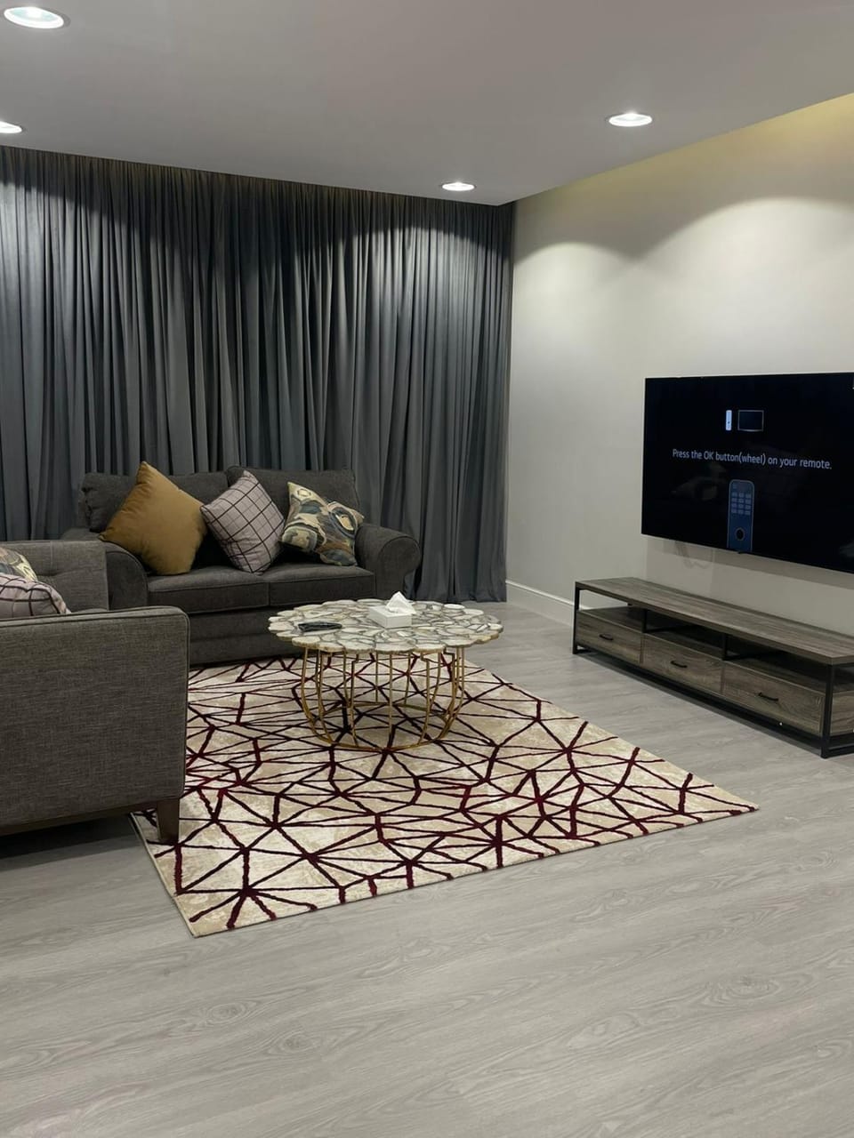 Communal lounge/ TV room, TV and multimedia, Living room, Seating area, Evening entertainment