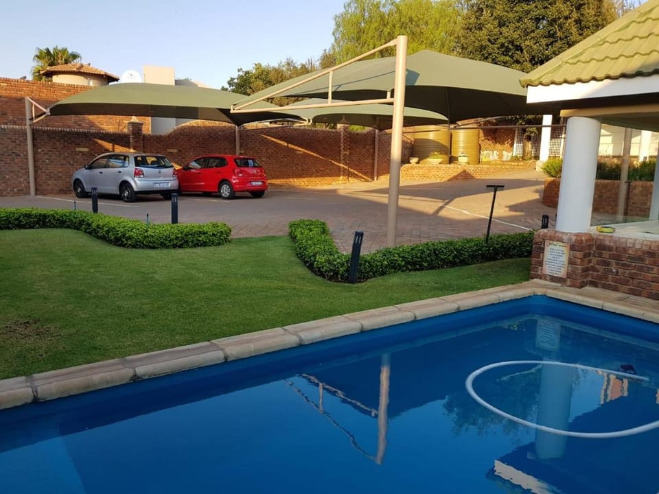 Summer, Garden, On site, Garden view, Pool view, Sunrise