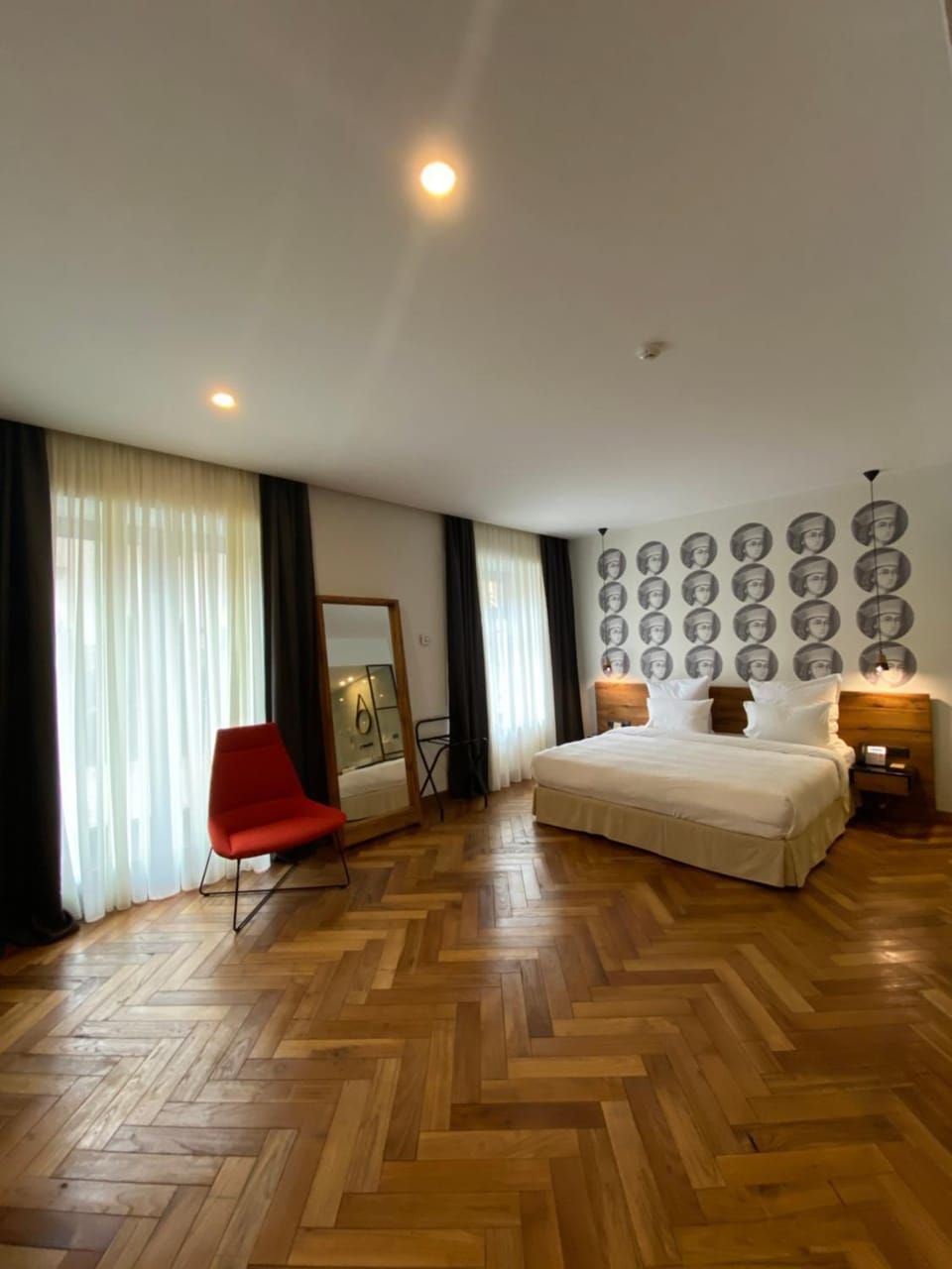 Photo of the whole room