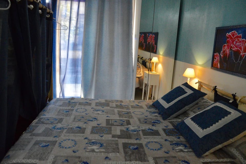 Day, Winter, Balcony/Terrace, Bedroom, City view
