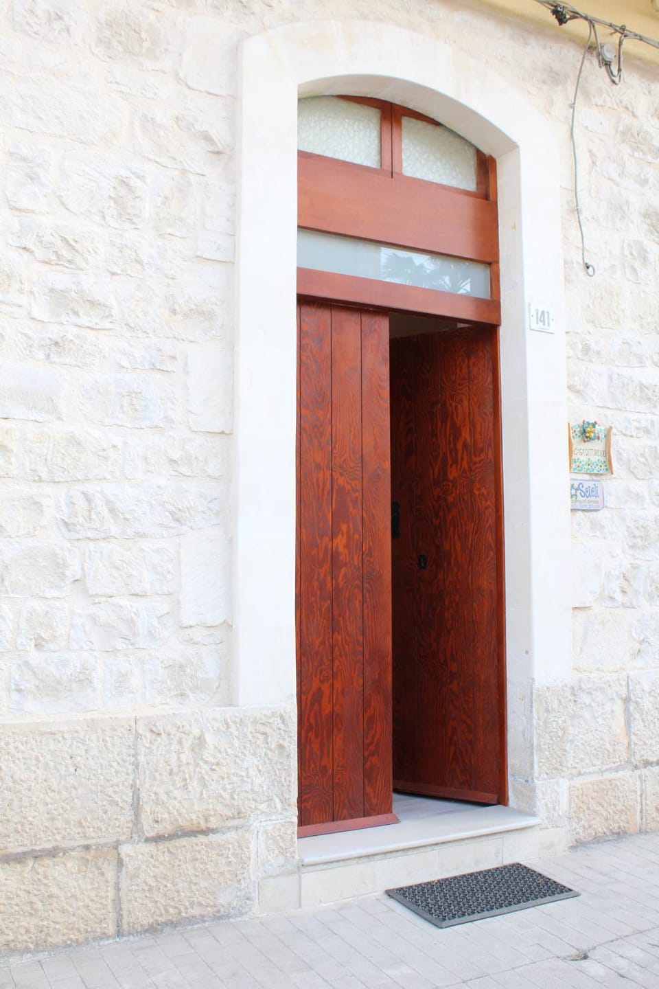 Facade/entrance, Garden, Massage