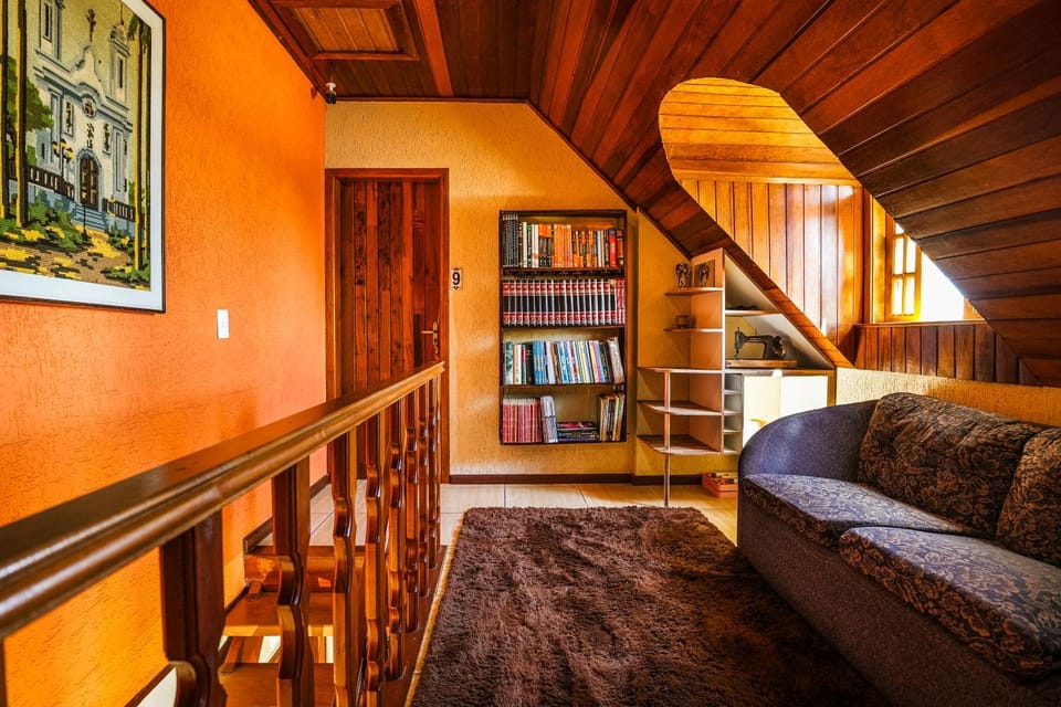 Library, Seating area