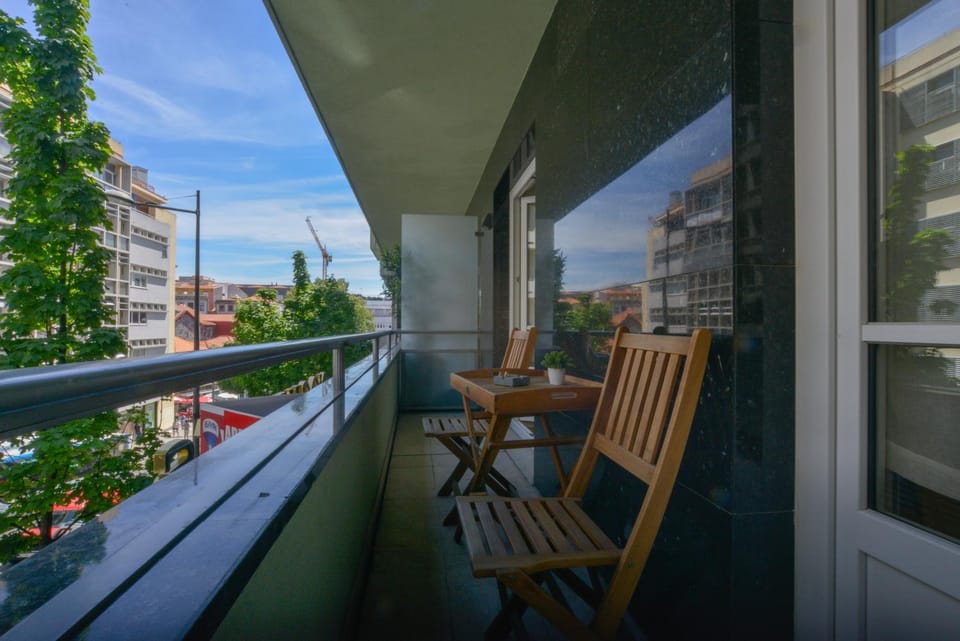 Balcony/Terrace, City view, Street view