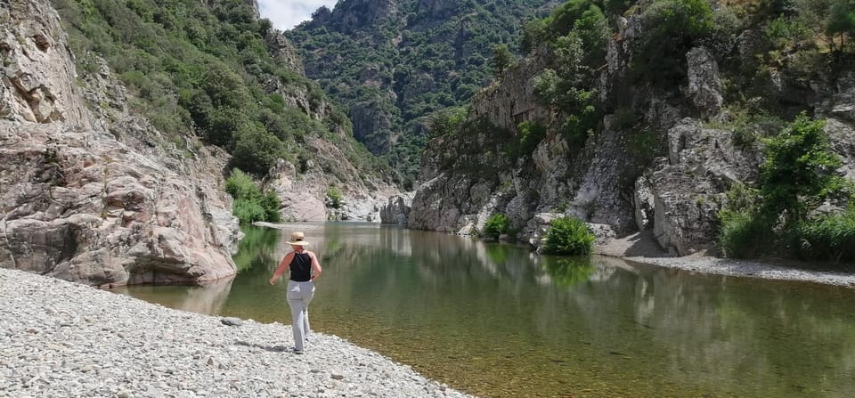 Natural landscape, River view, Swimming pool