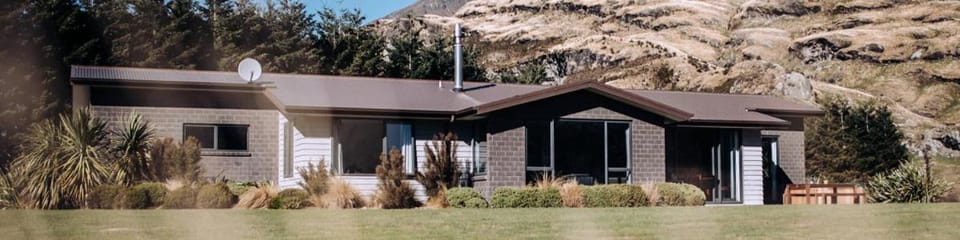 Property building, Natural landscape, Mountain view