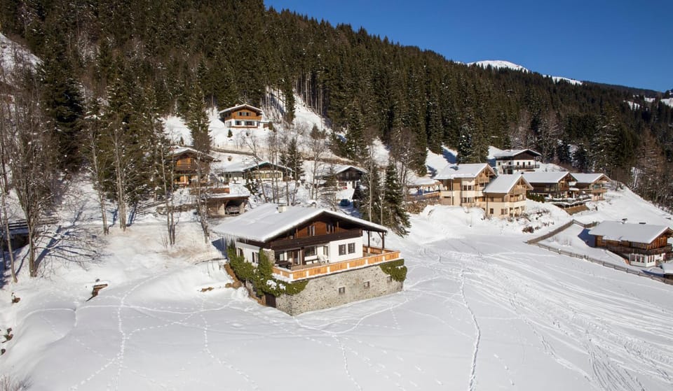Facade/entrance, Bird's eye view, Winter, Mountain view