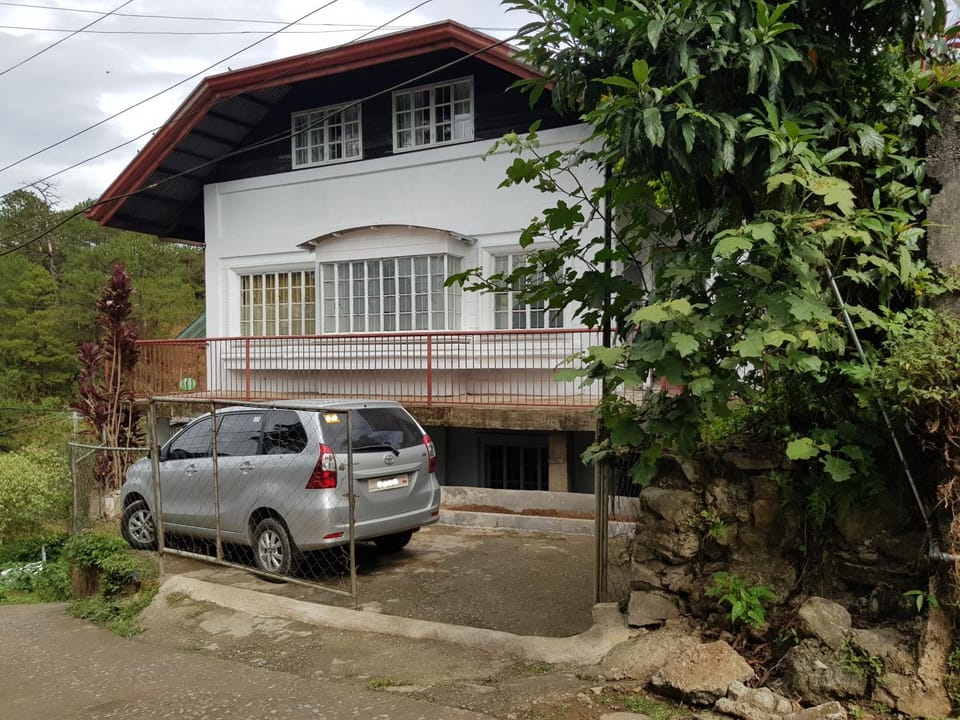 Facade/entrance, Garden, Balcony/Terrace