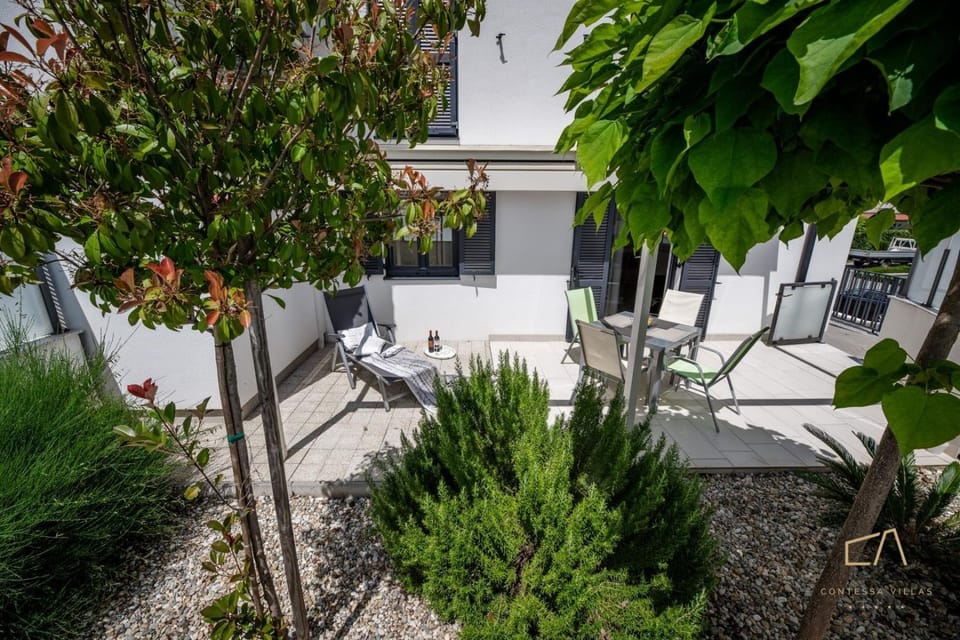 Garden, Garden view
