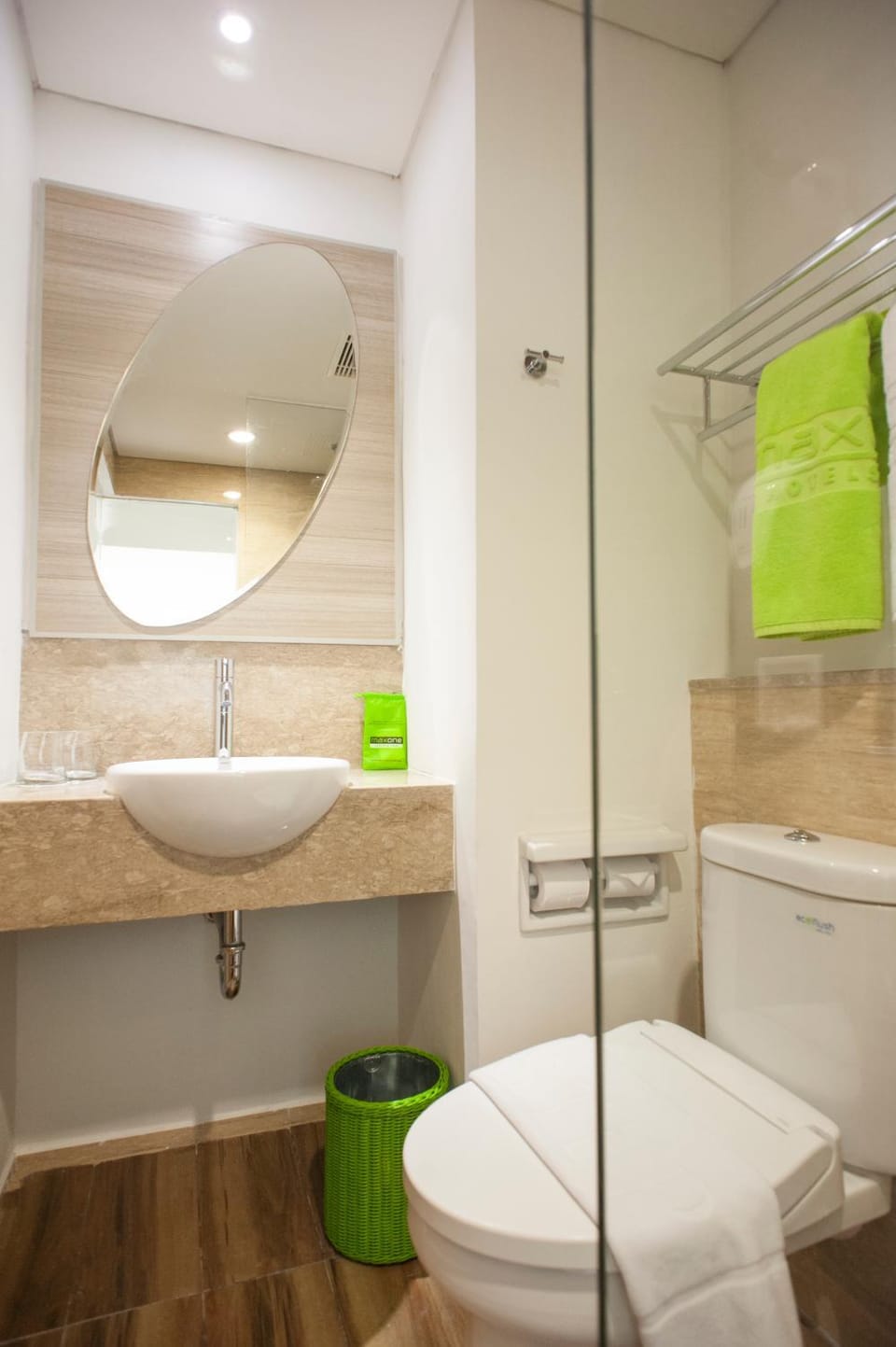 Toilet, Bathroom, towels
