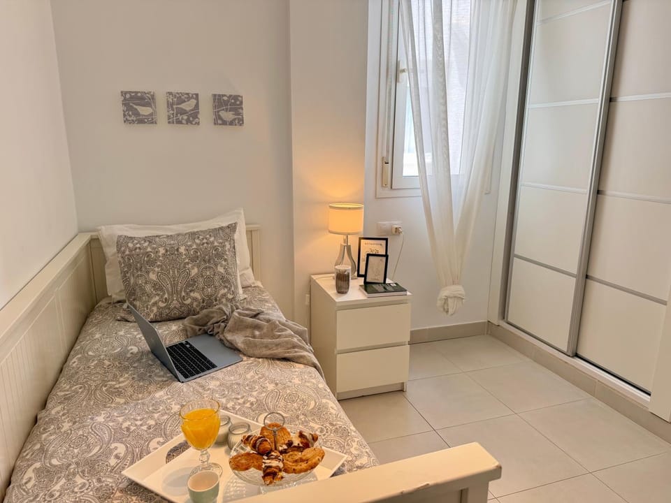 Hortensia Suites Apartments, Los Cristianos, Tenerife Apartment in Los Cristianos