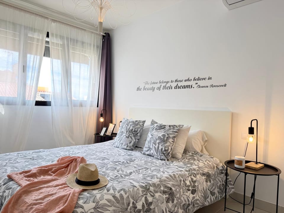 Hortensia Suites Apartments, Los Cristianos, Tenerife Apartment in Los Cristianos