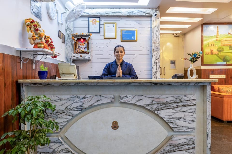 Staff, Lobby or reception