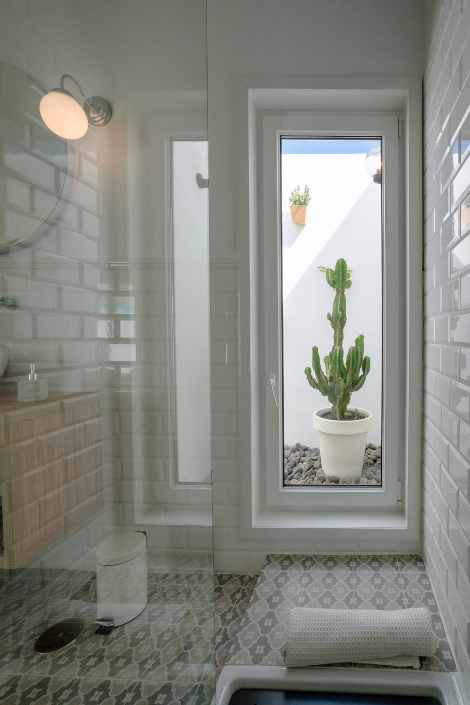 Shower, Bathroom, towels