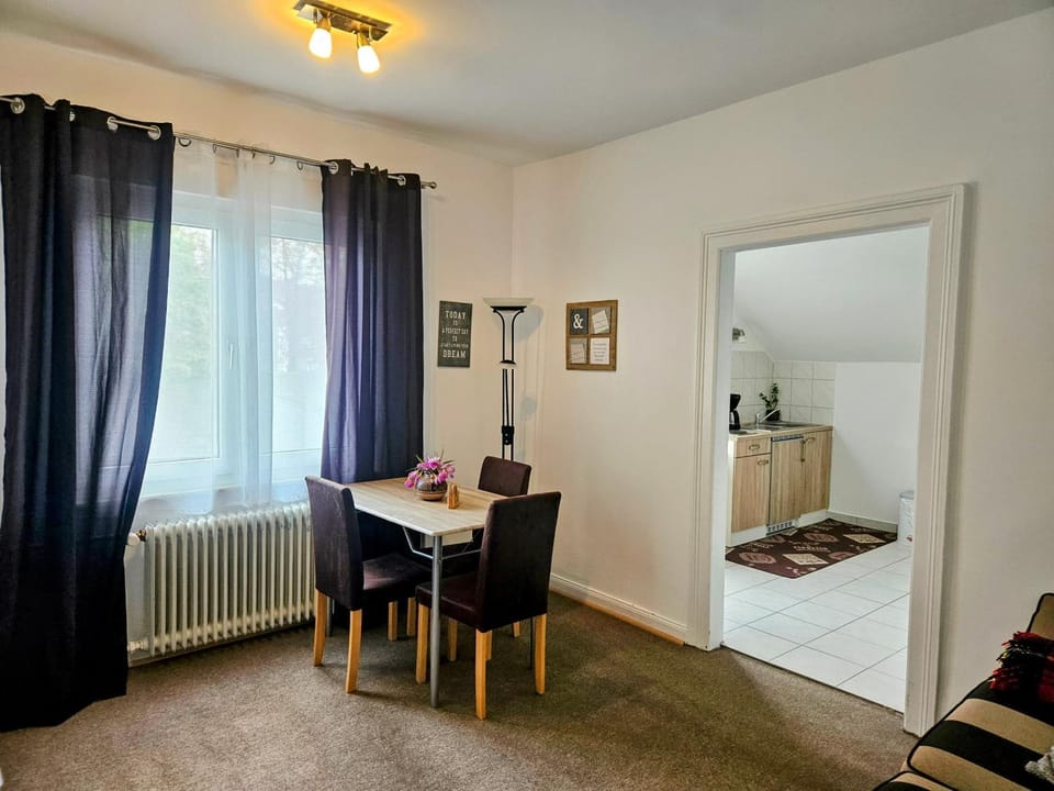 Photo of the whole room, Seating area, Dining area