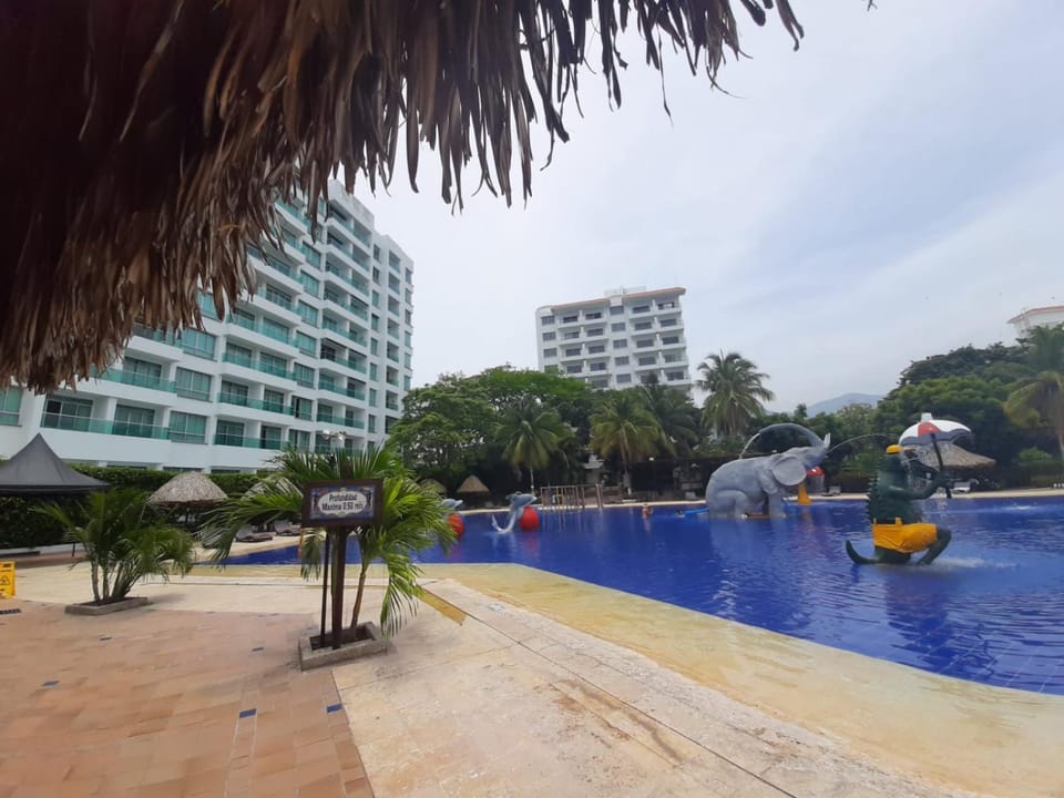 Pool view, Swimming pool