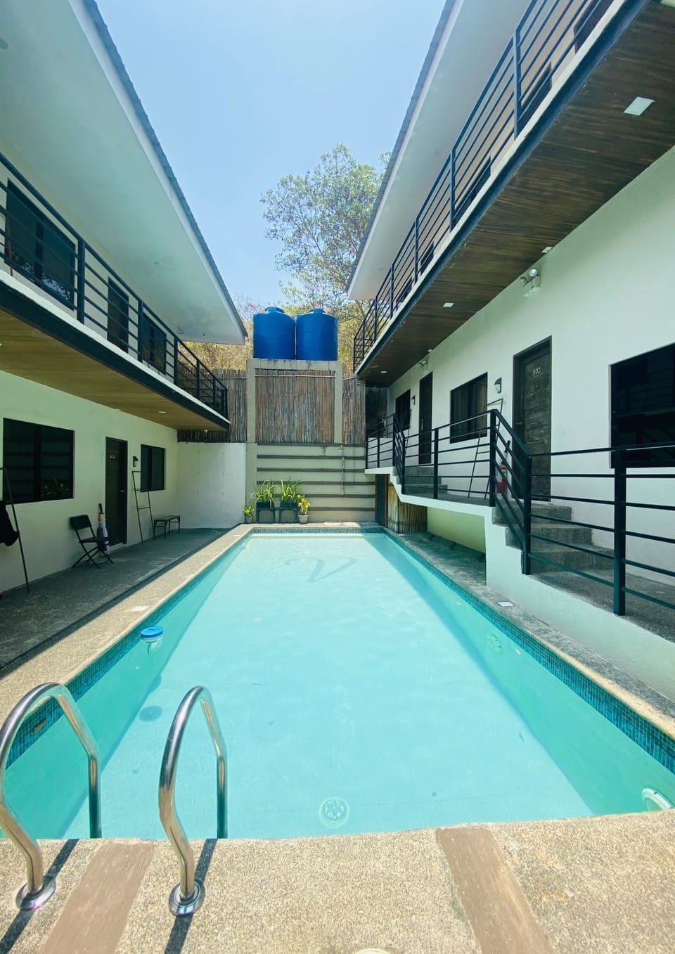 Swimming pool