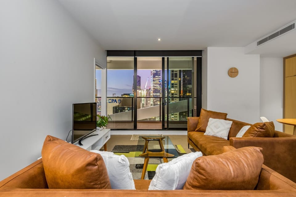 Exclusive Stays - Wrap Apartment in Southbank