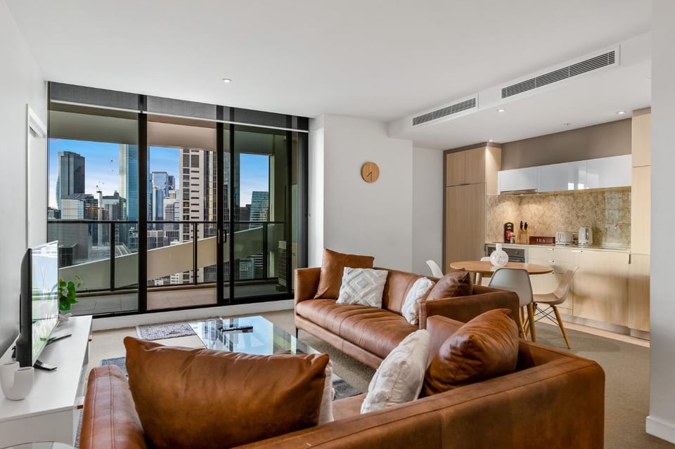 Exclusive Stays - Wrap Apartment in Southbank