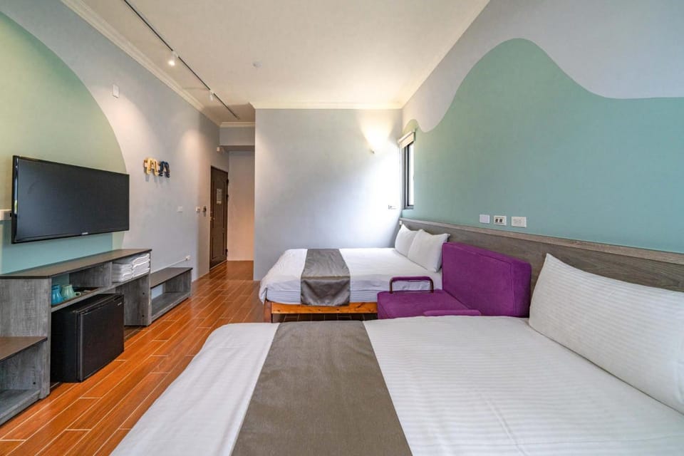 五葉松民宿-電梯民宿 近慈濟中小學及慈科大及人社院 Bed and Breakfast in Taiwan, Province of China
