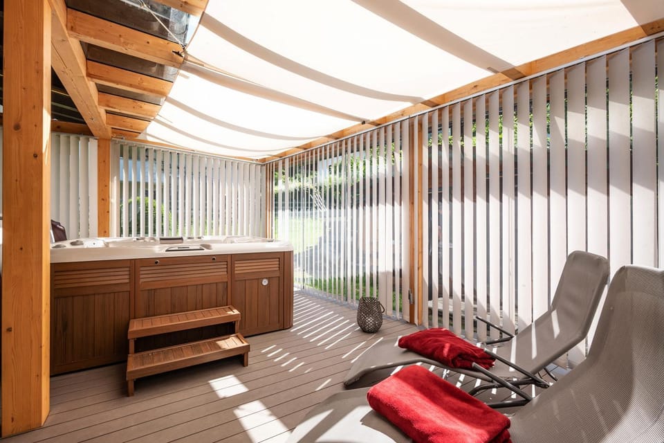Hot Tub, Spa and wellness centre/facilities