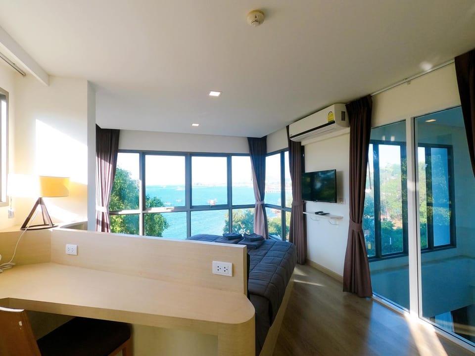 Sonrisa Srirachaที่พักติดทะเล Apartment hotel in Chon Buri Changwat