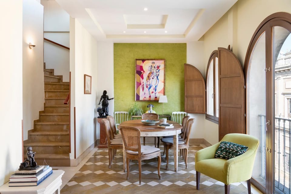 Living room, Dining area